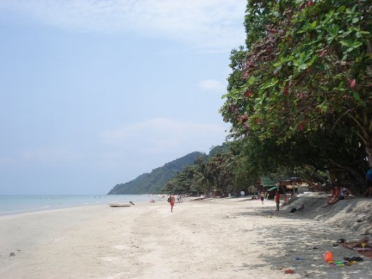 white-sand-beach-apr0819 white-sand-beach-apr0819
