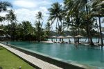 Peninsula Resort swimming pool
