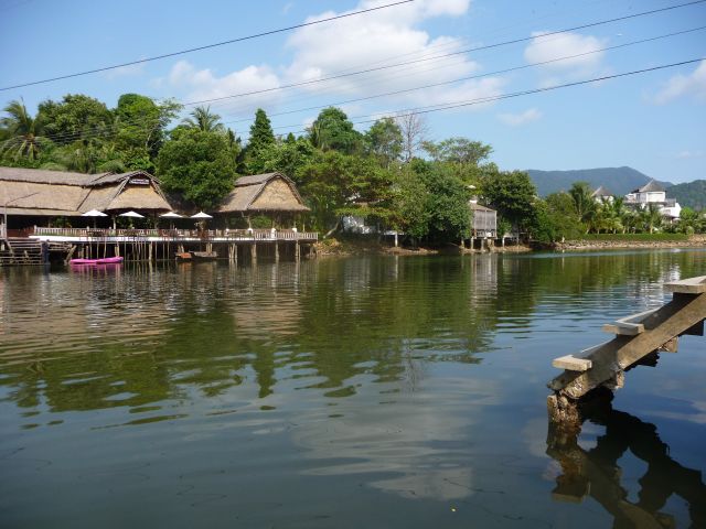 Aana Resort