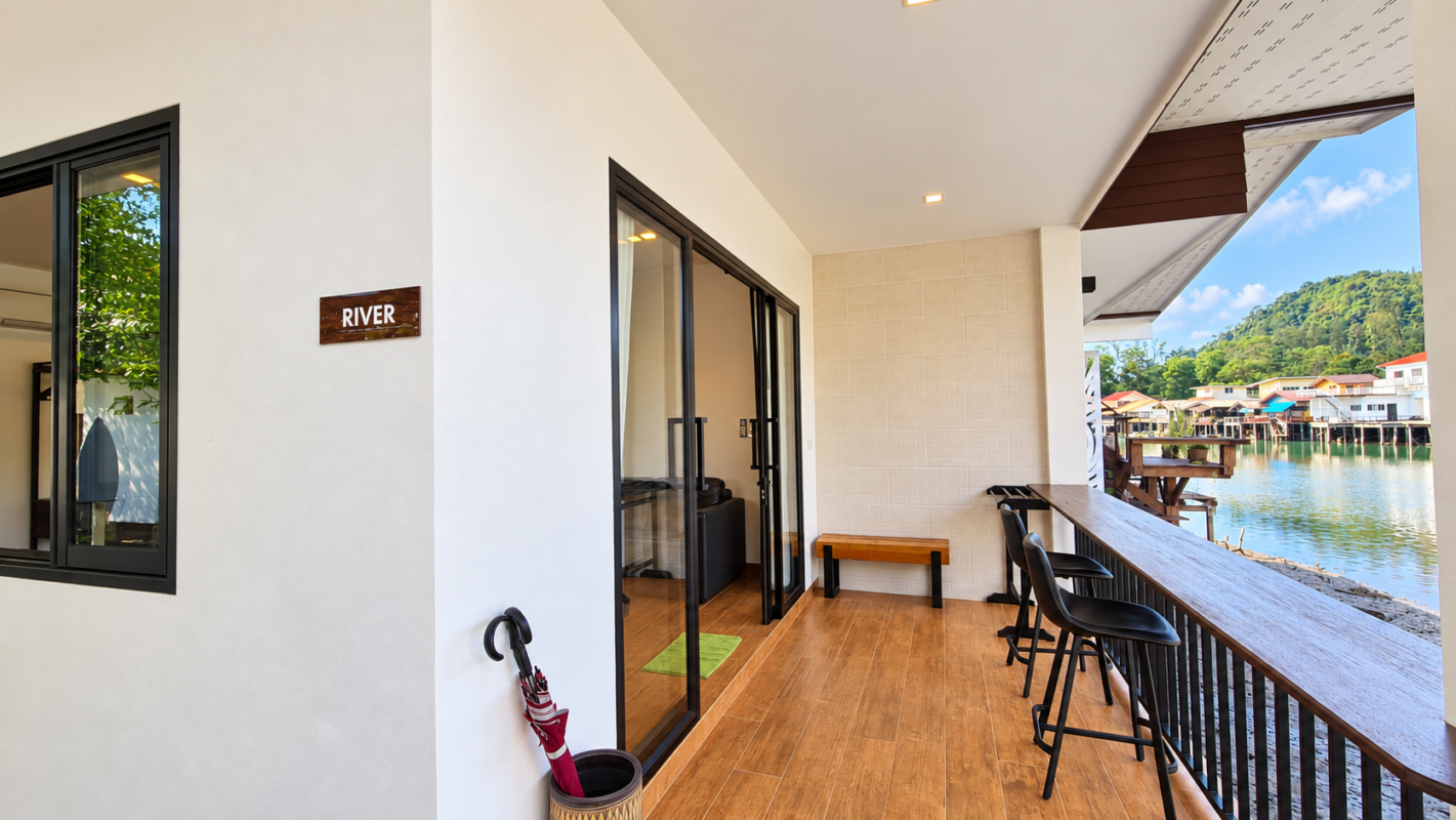 River room, Baan Rim Nam
