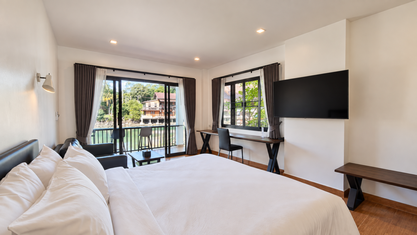River room, Baan Rim Nam